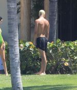 Access_Kardashian_6.jpg