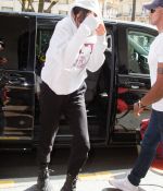 Access_Kardashian_11.jpg