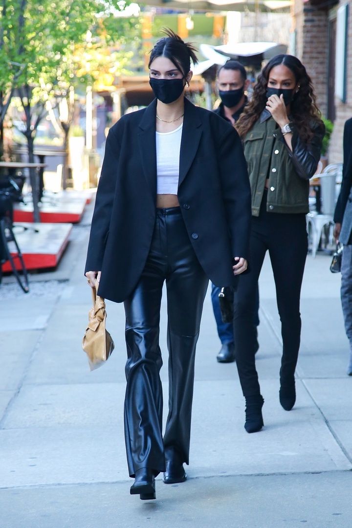 Access_Kardashian_001.jpg