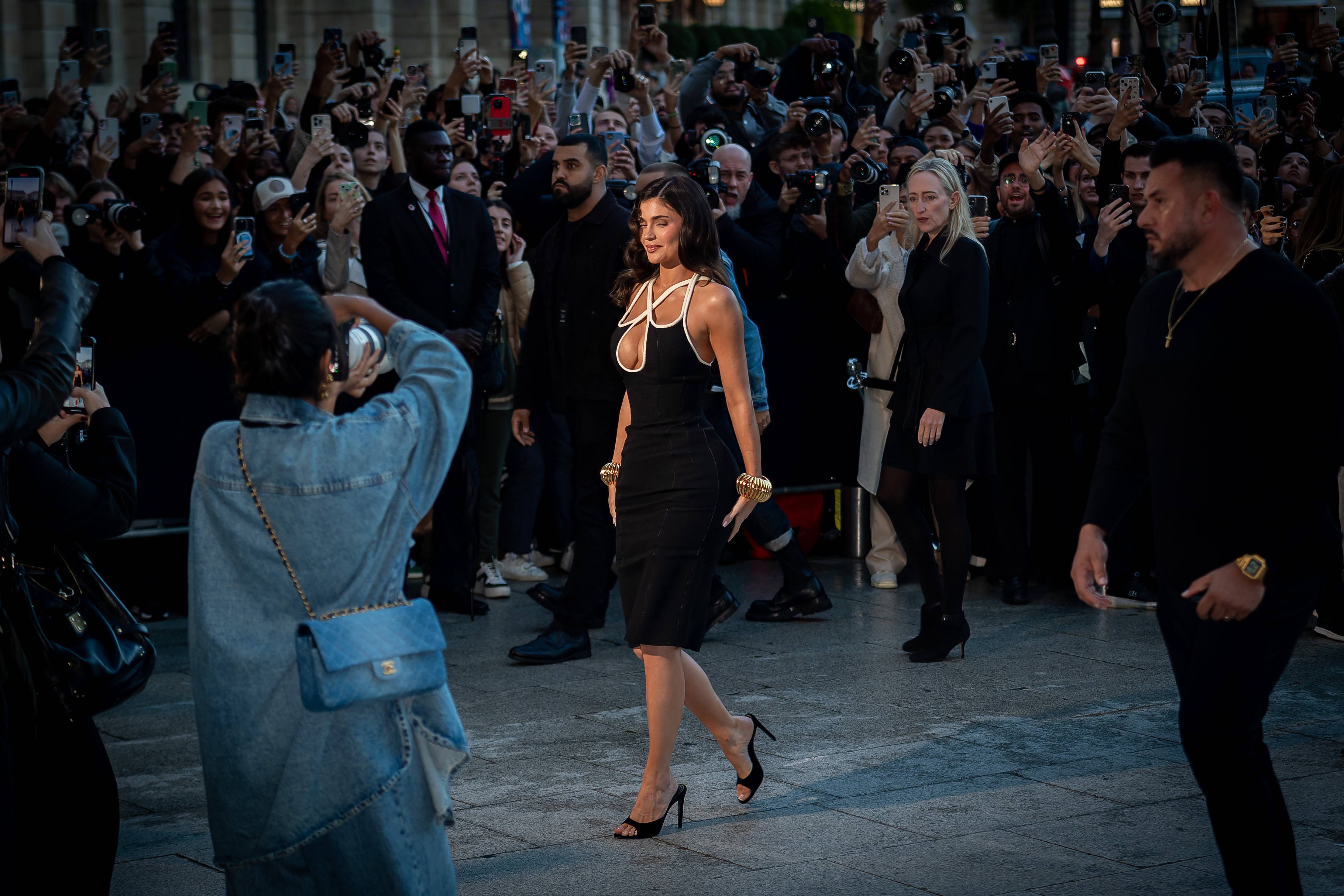 Access_Kardashian_100.jpg