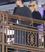 access_2812129.jpg