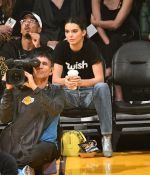 Access_Kardashian_20.jpg
