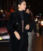 Access_Kardashian_1.jpg