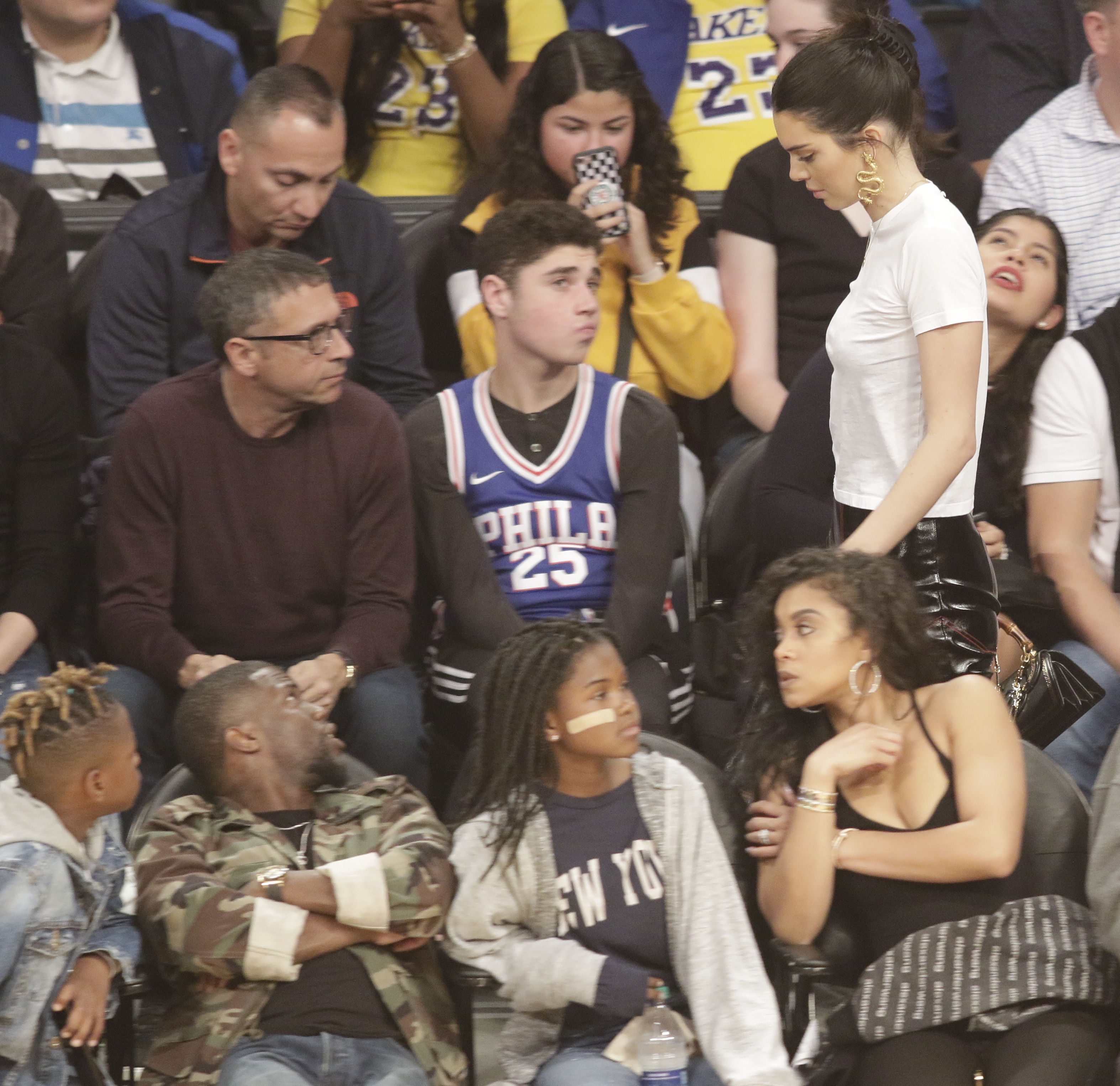 Access_Kardashian_10.jpg