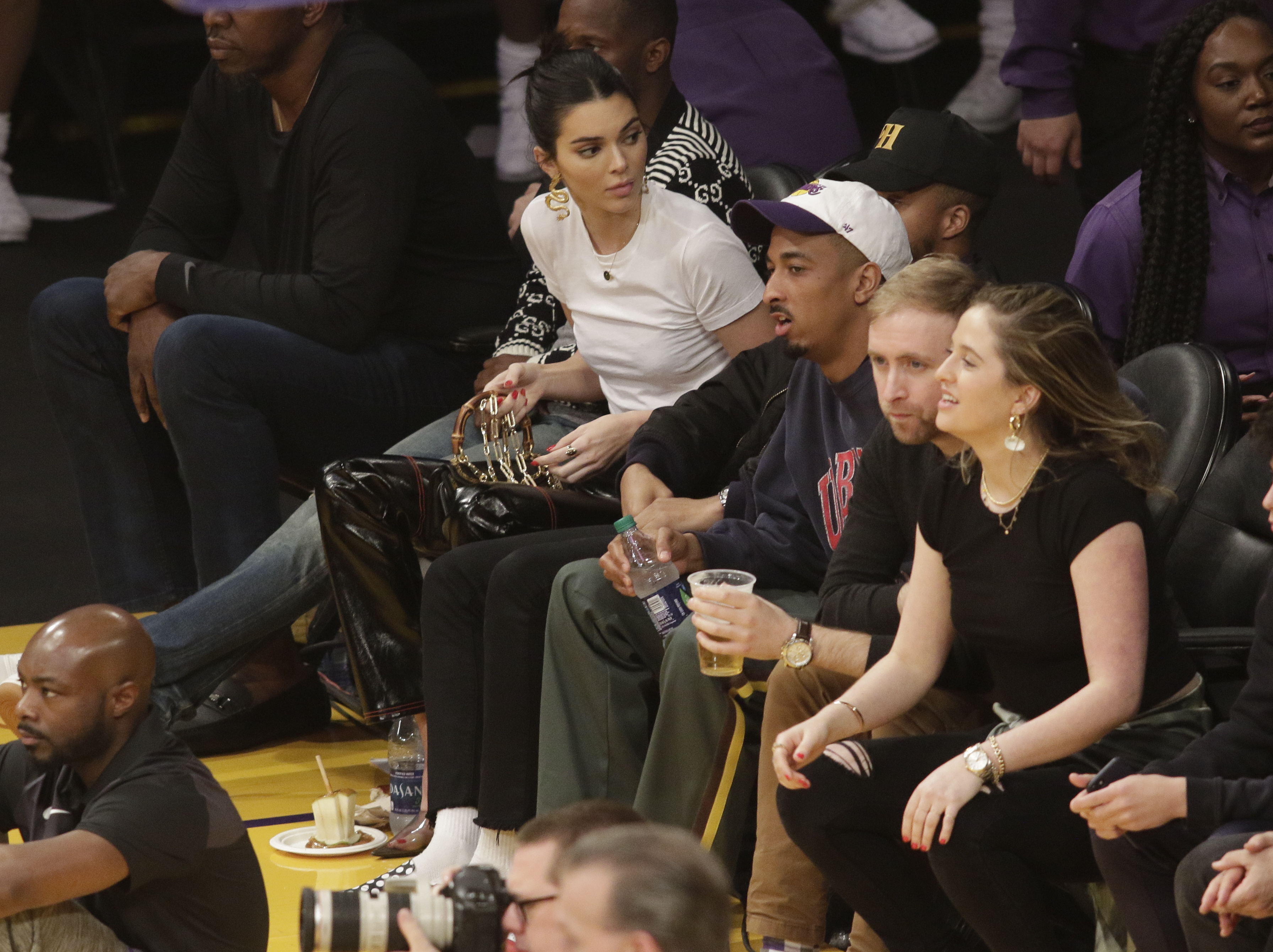 Access_Kardashian_90.jpg