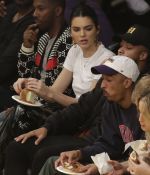 Access_Kardashian_102.jpg