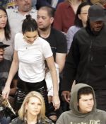 Access_Kardashian_8.jpg