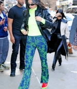 Access_Kardashian_3~0.jpg