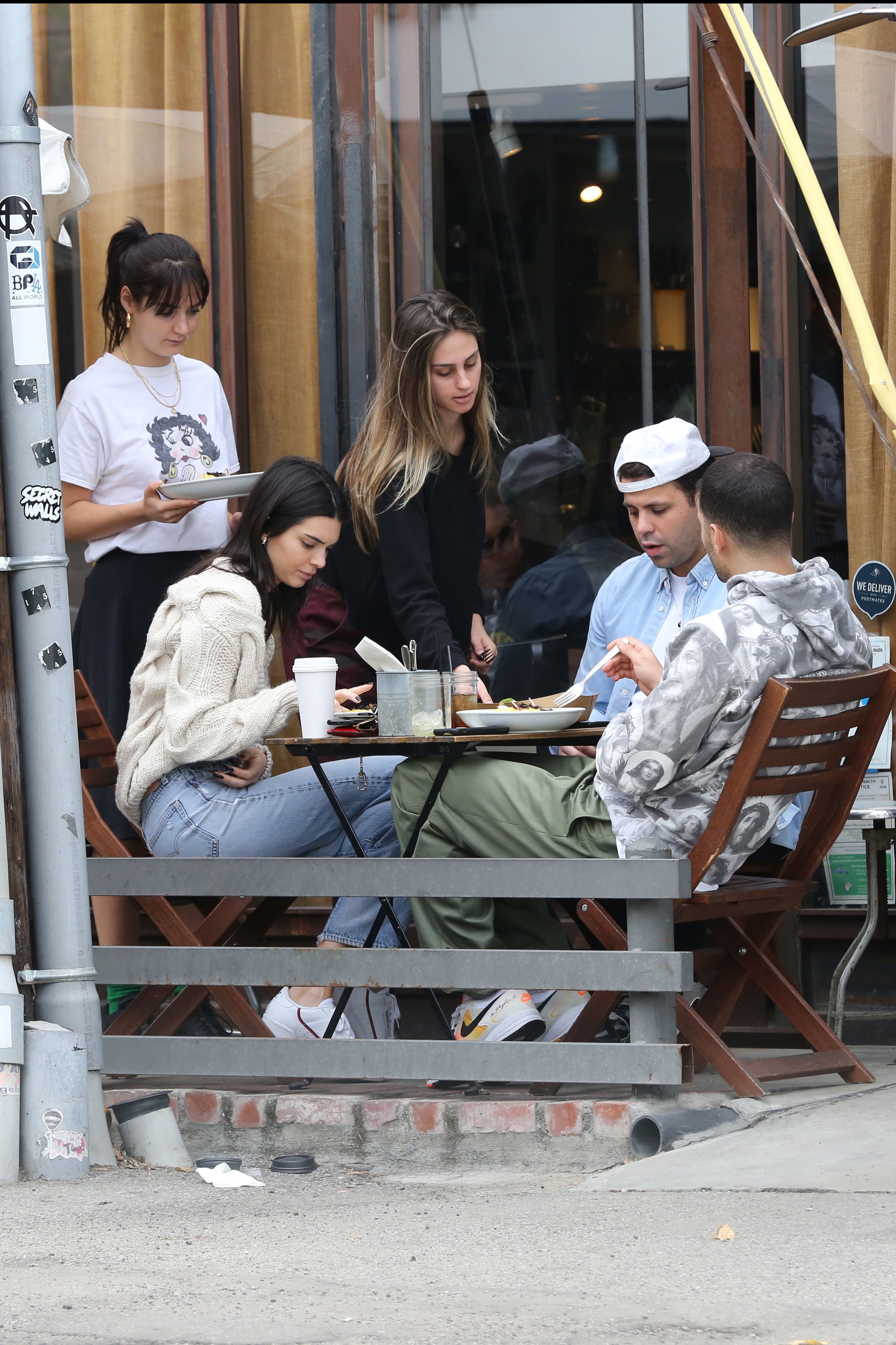 Access_Kardashian_4.jpg