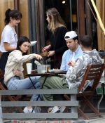 Access_Kardashian_3.jpg