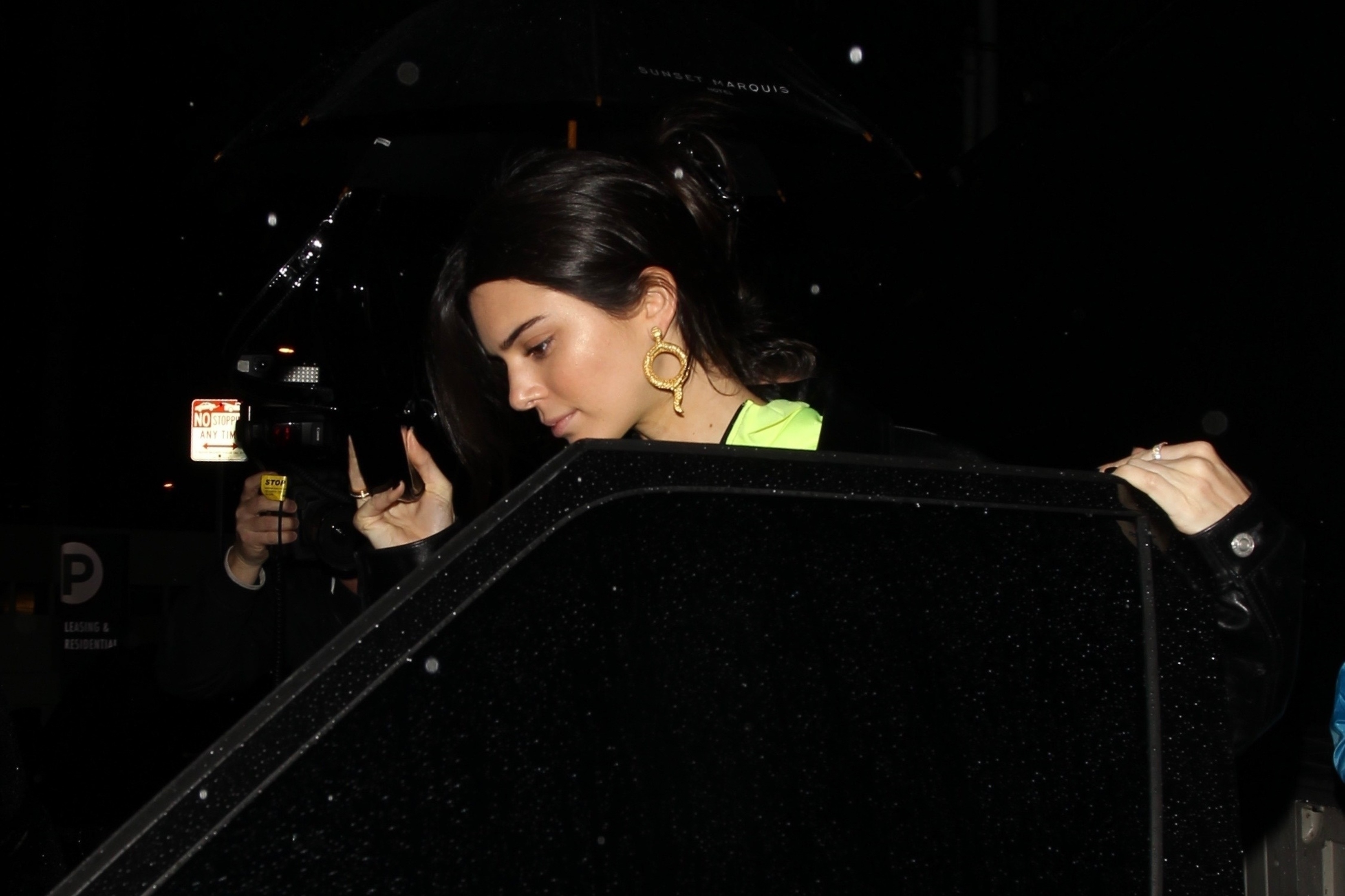 Access_Kardashian_4.jpg