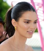 Access_Kardashian_11.jpg