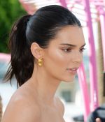 Access_Kardashian_6.jpg