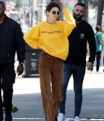 Access_Kardashian_5.jpg