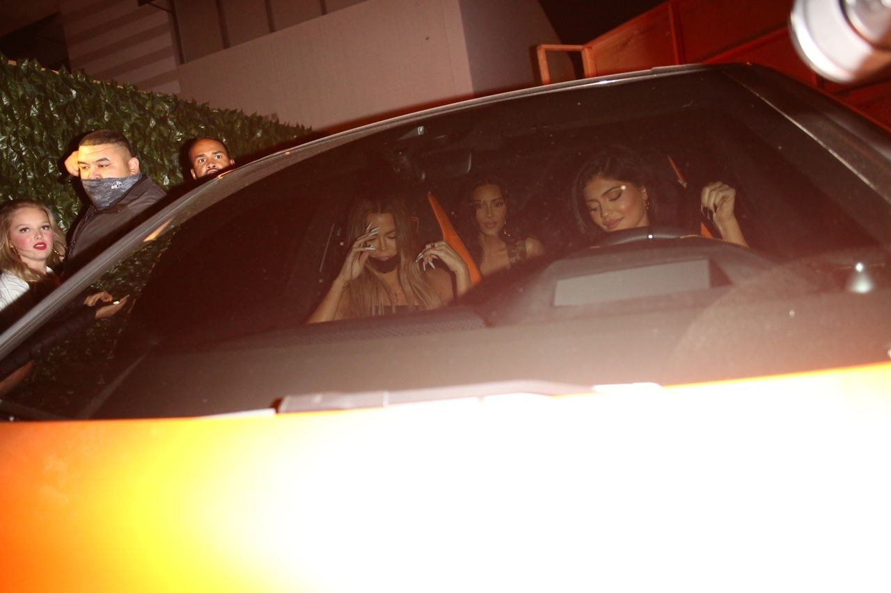 Access_Kardashian_001.jpg