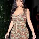 Access_Kardashian_009~0.jpg