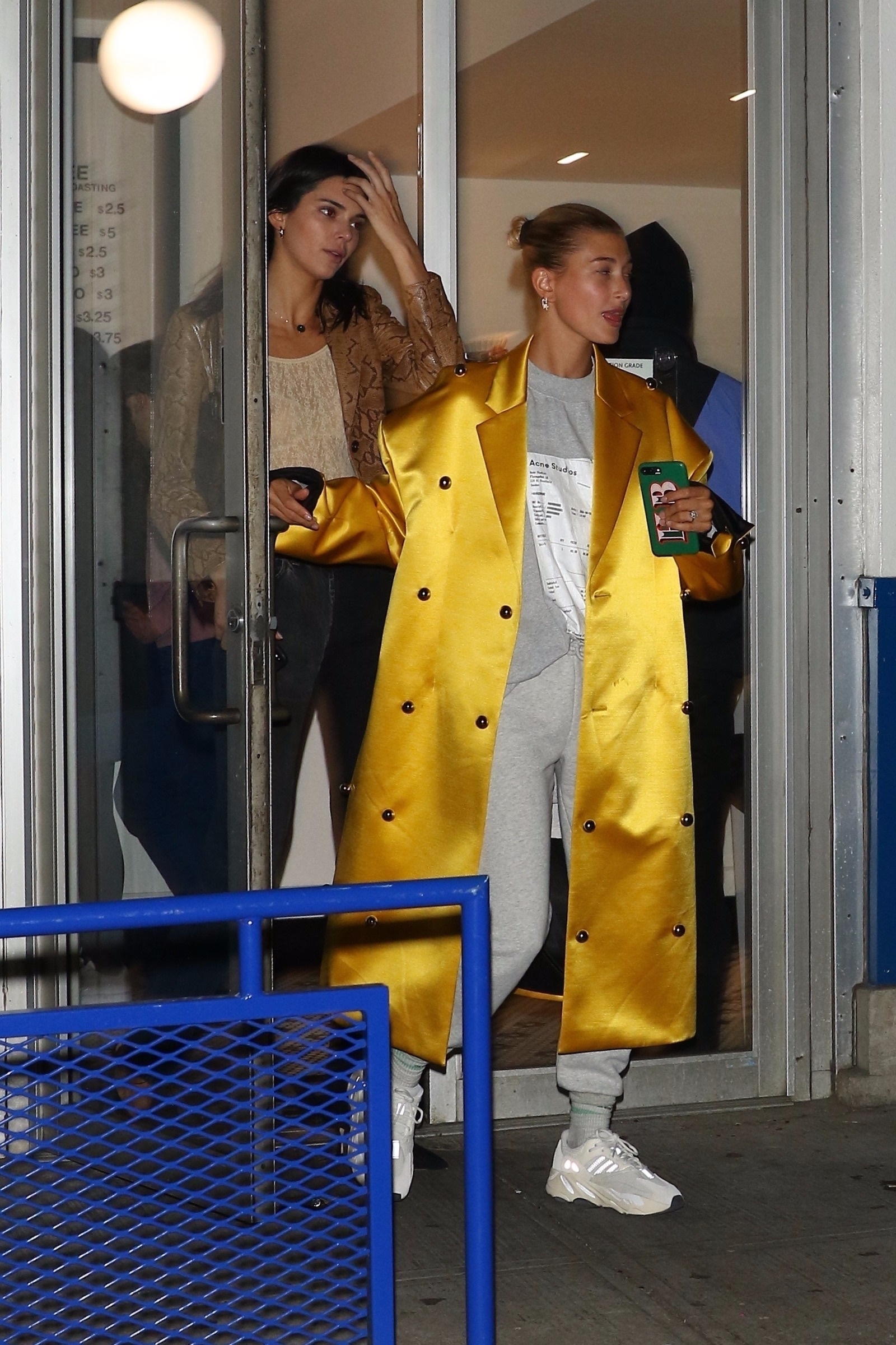 Access_Kardashian_1.jpg