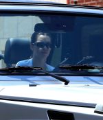 Access_Kardashian_4.jpg