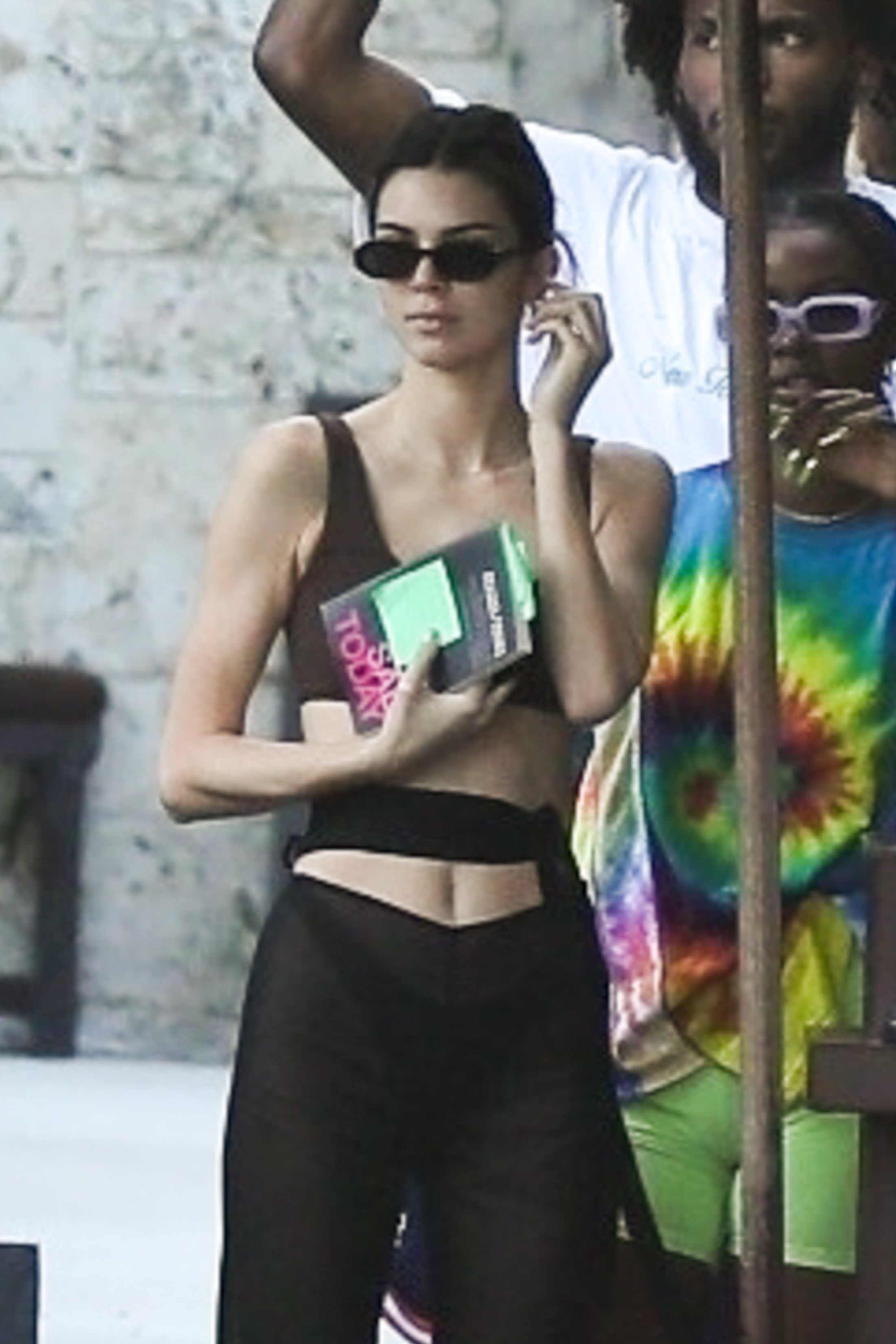Access_Kardashian_1.jpg