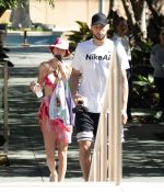 Access_Kardashian_12.jpg