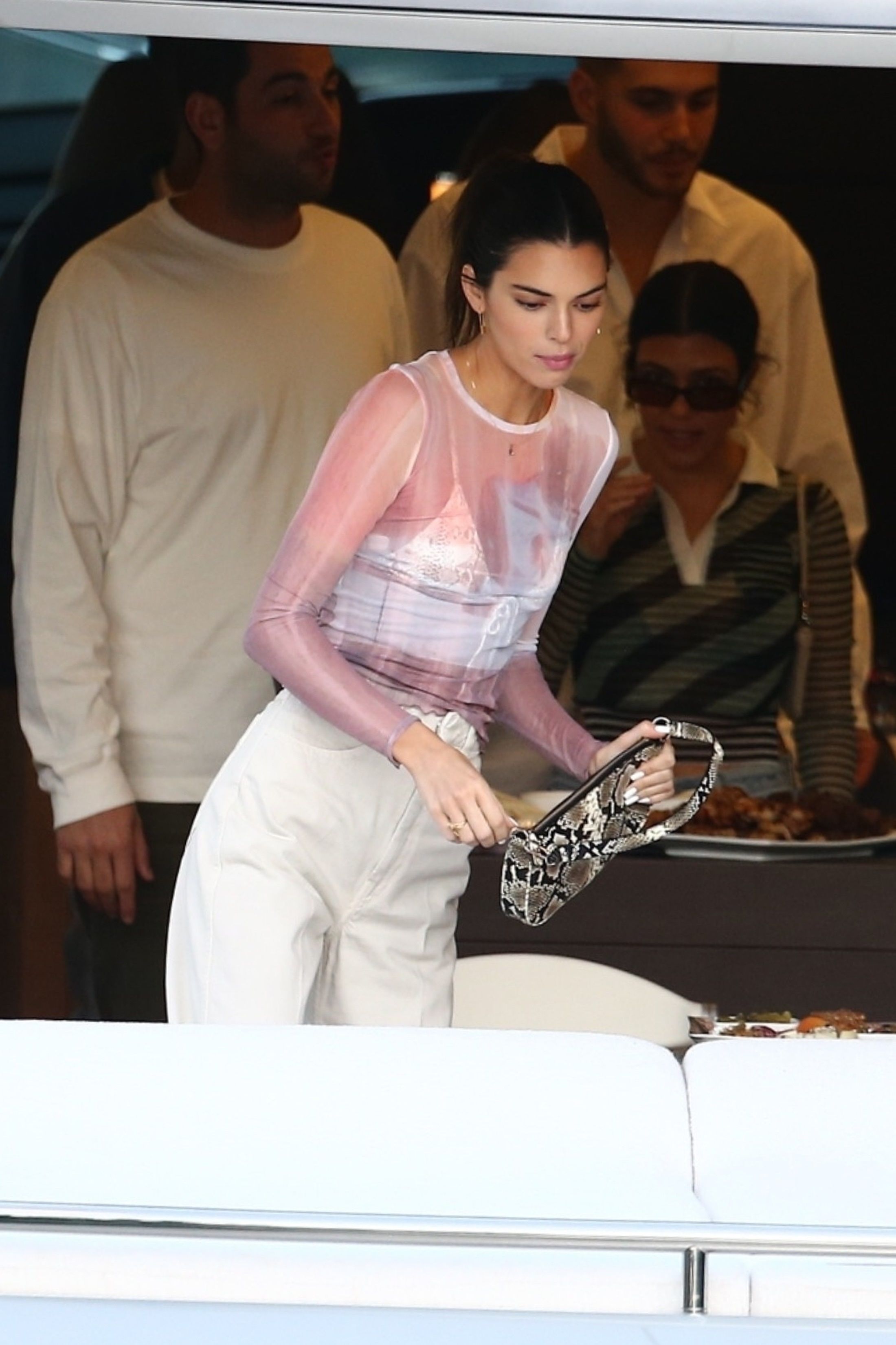Access_Kardashian_13.jpg