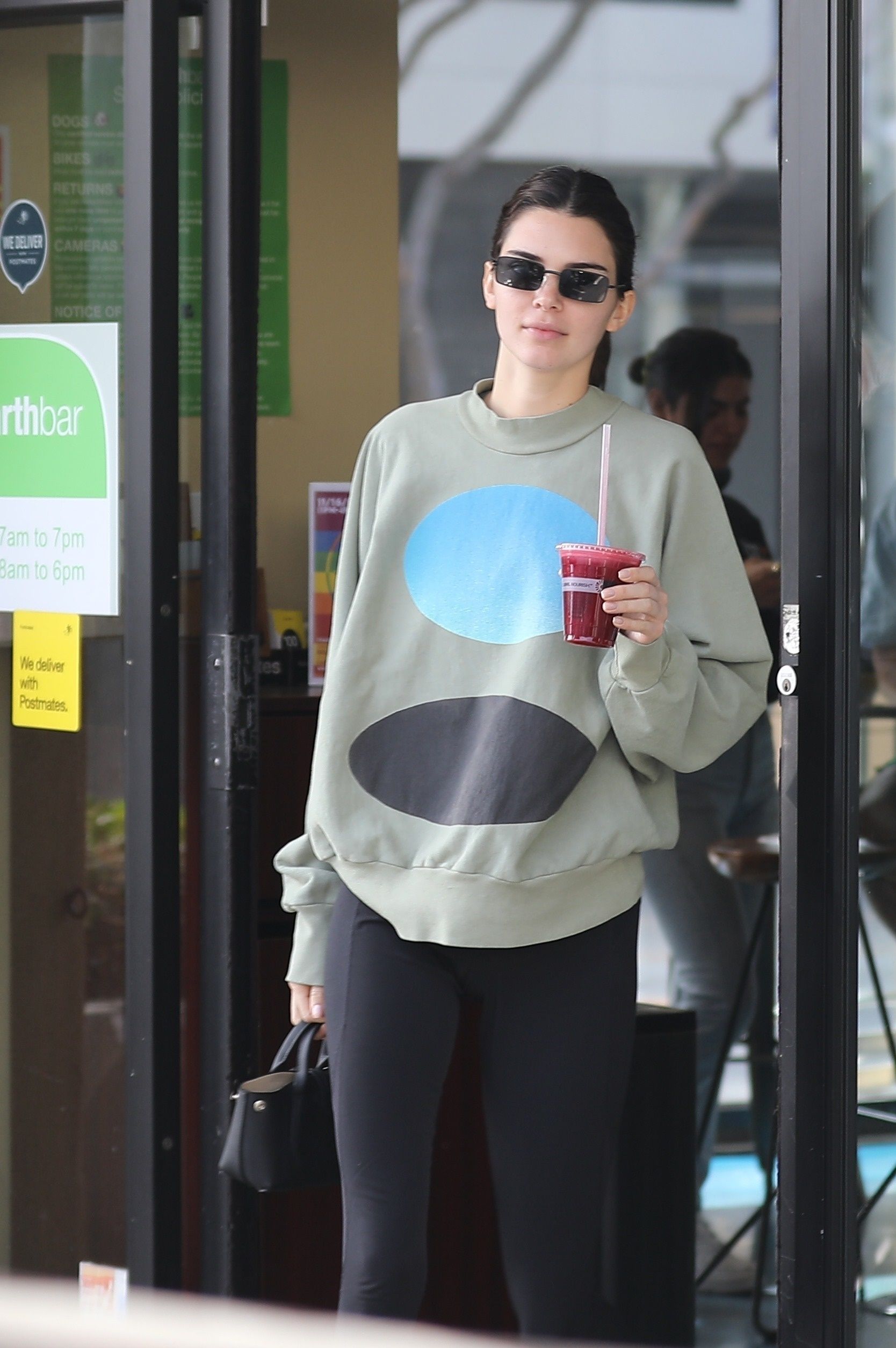 Access_Kardashian_4.jpg