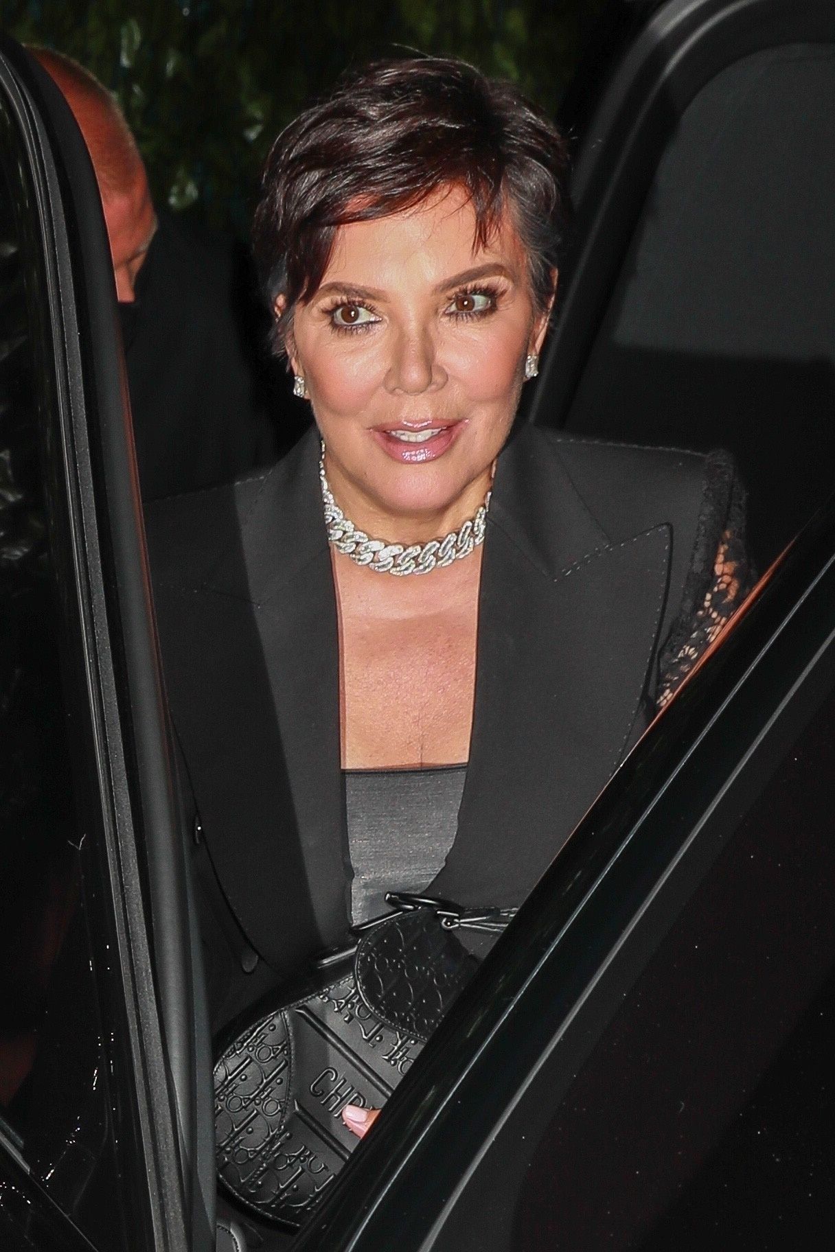 Access_Kardashian_001.jpg