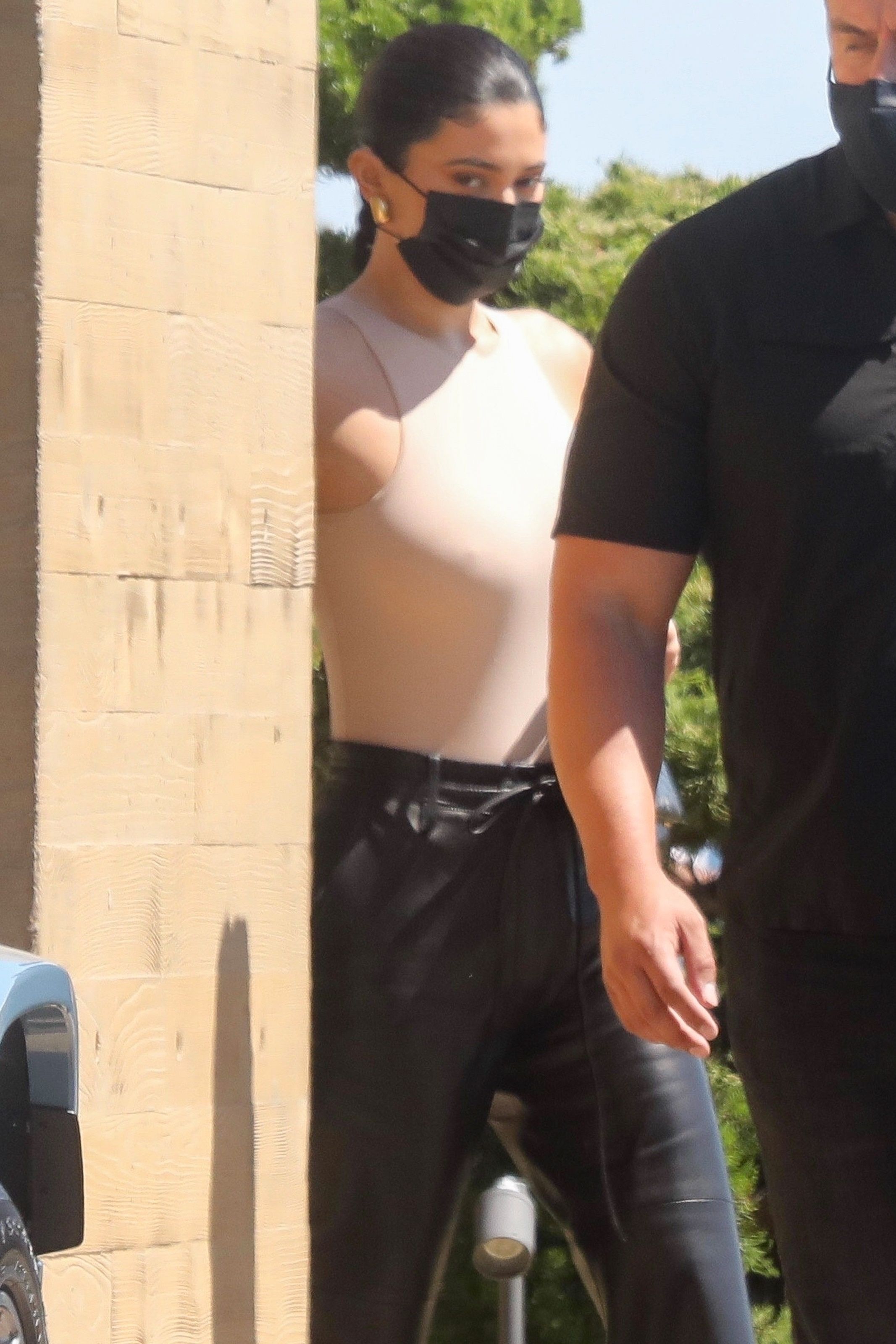Access_Kardashian_001.jpg