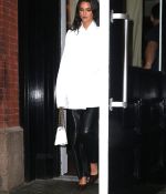 Access_Kardashian_2.jpg