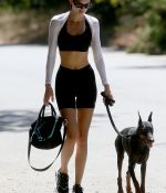 Access_Kardashian_12.jpg