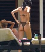 Access_Kardashian_5.jpg