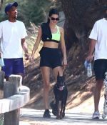 Access_Kardashian_1.jpg
