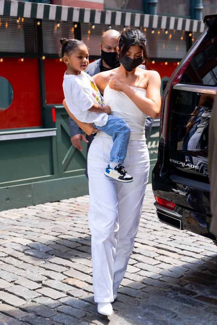 Access_Kardashian_011.jpg