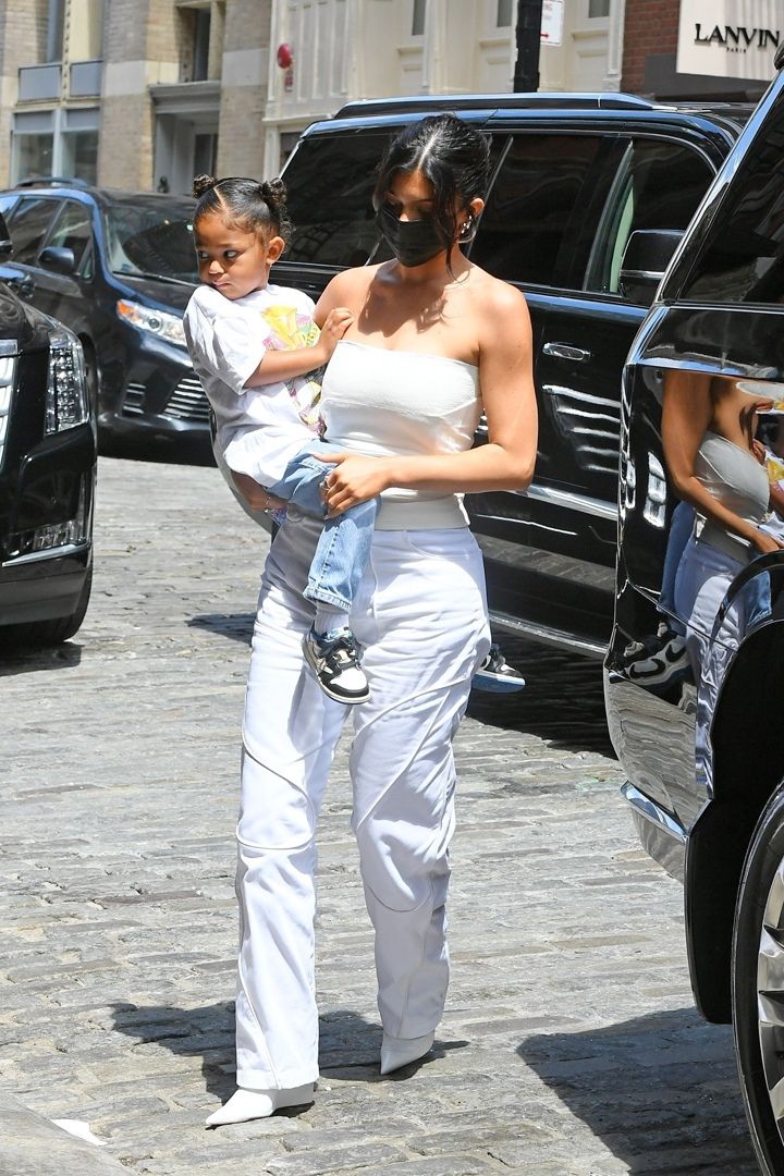 Access_Kardashian_019.jpg