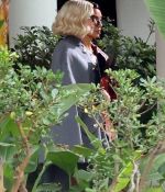 Access_Kardashian_283629.jpg