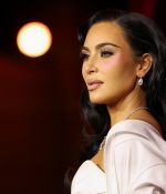 Access_Kardashian_28329.jpg