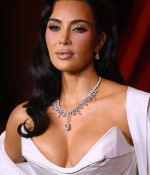 Access_Kardashian_285729.jpg