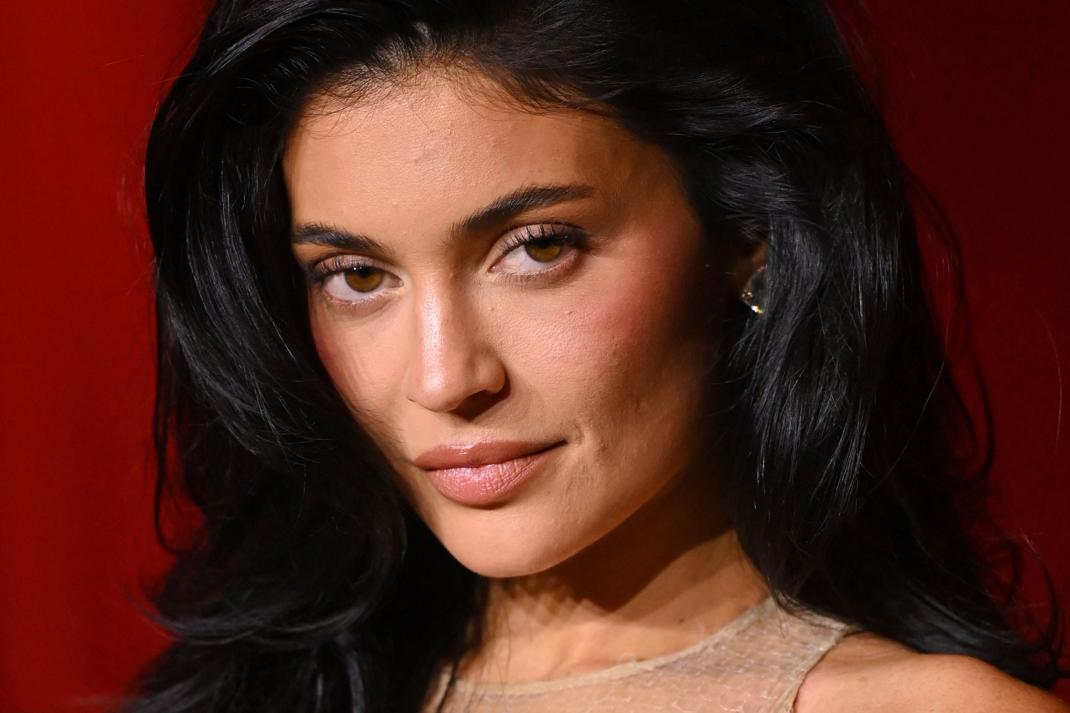Access_Kardashian_286429.jpg