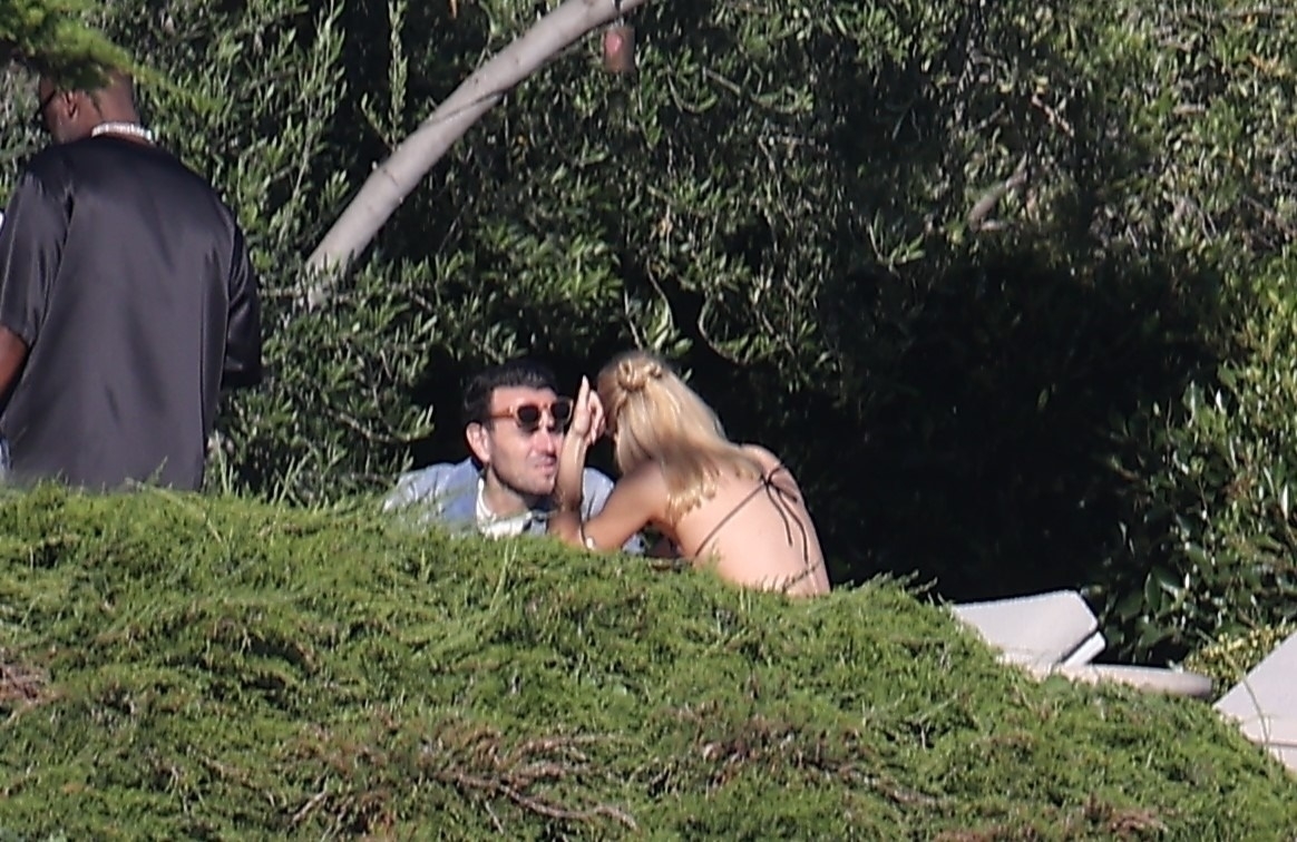 Access_Kardashian_6.jpg