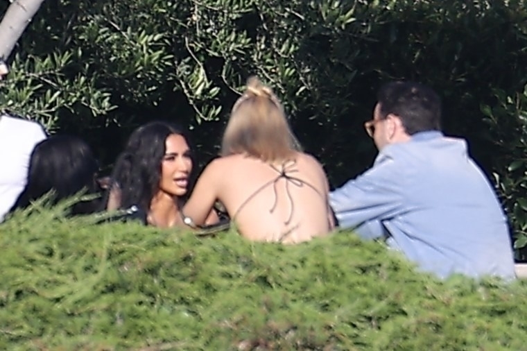 Access_Kardashian_93.jpg