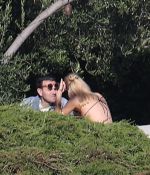 Access_Kardashian_6.jpg