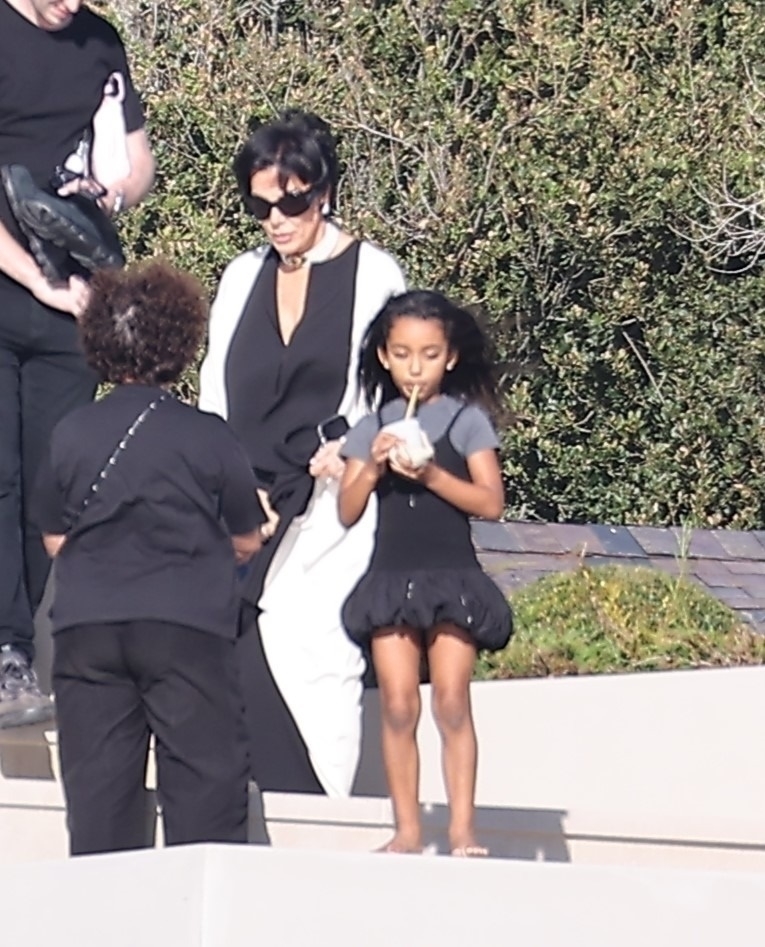 Access_Kardashian_13.jpg
