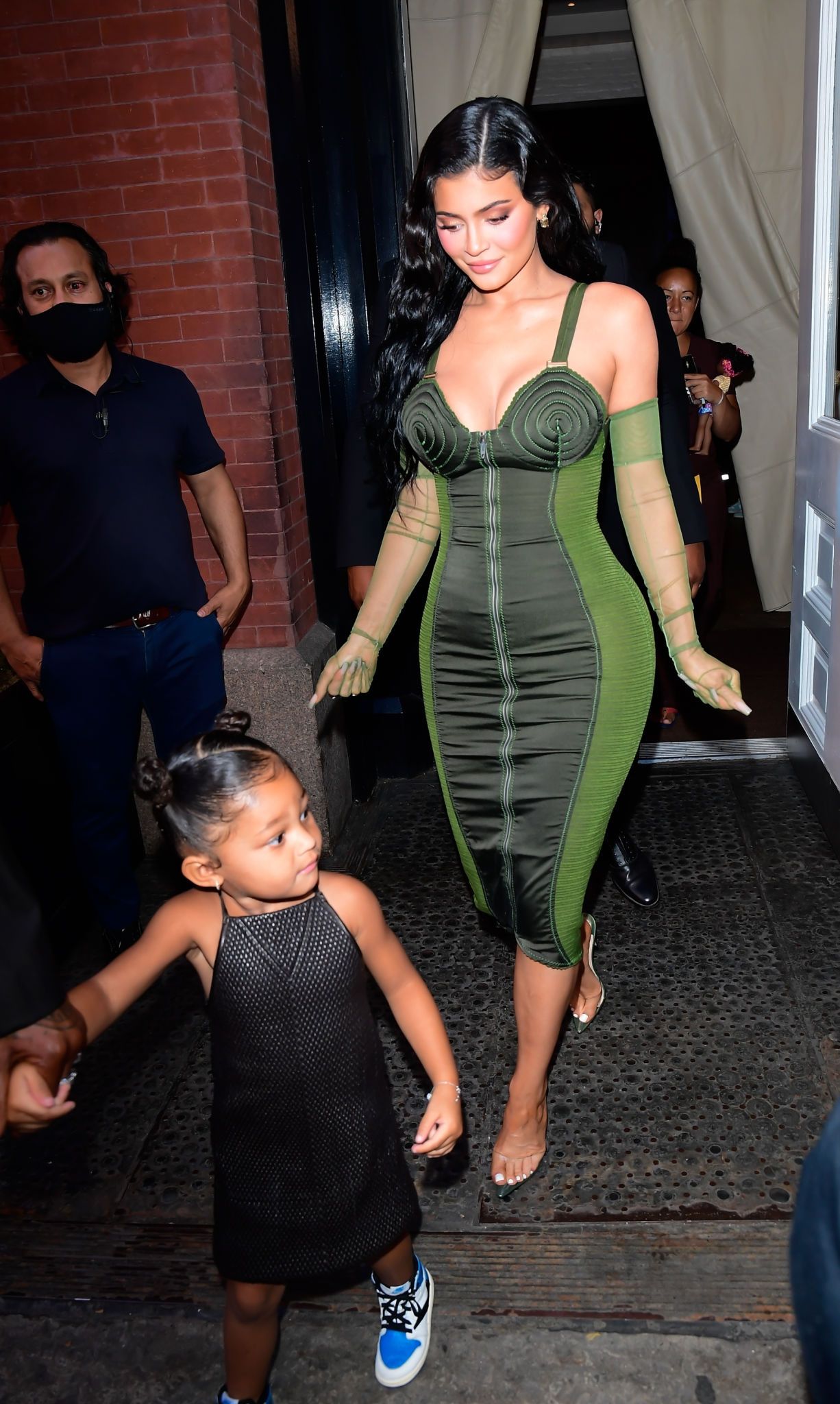 Access_Kardashian_004.jpg