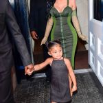 Access_Kardashian_001.jpg