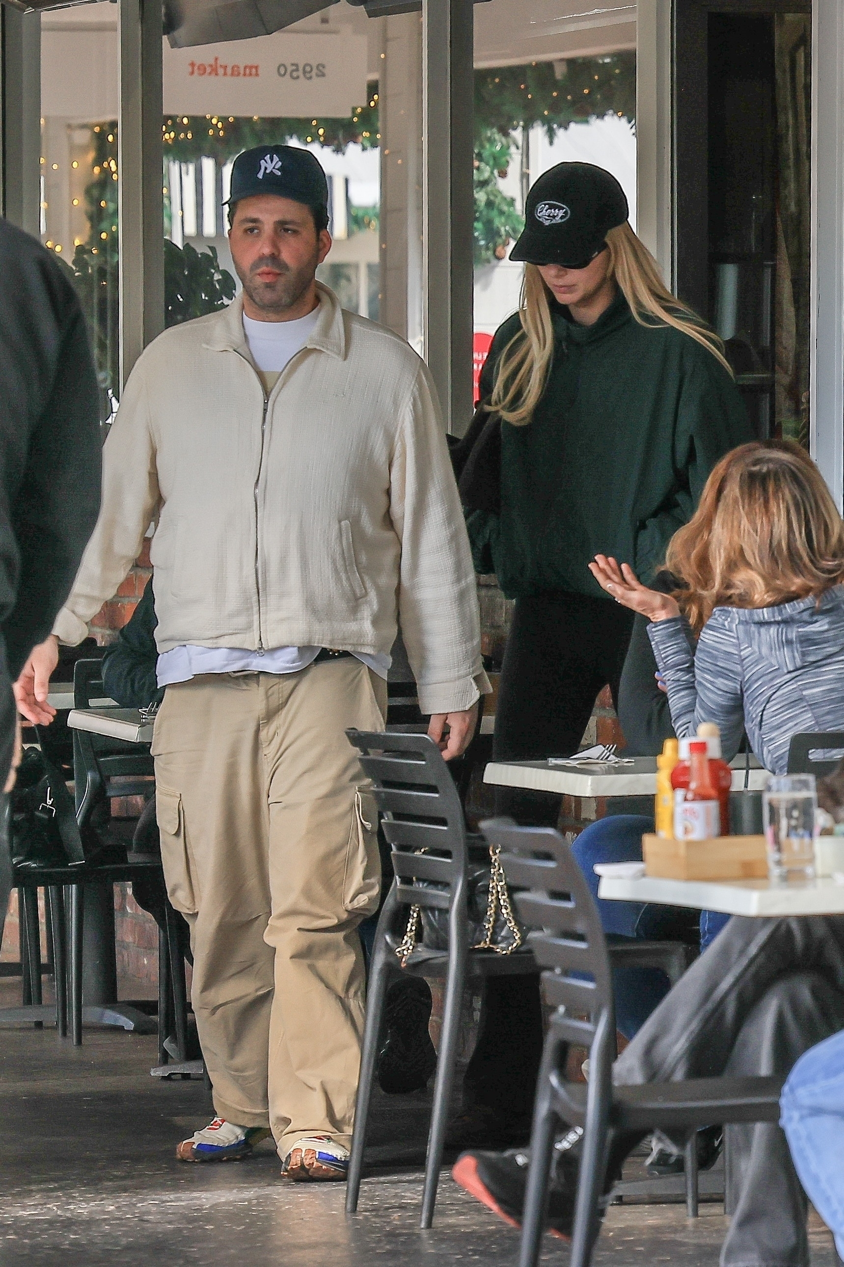 Access_Kardashian_281129.jpg