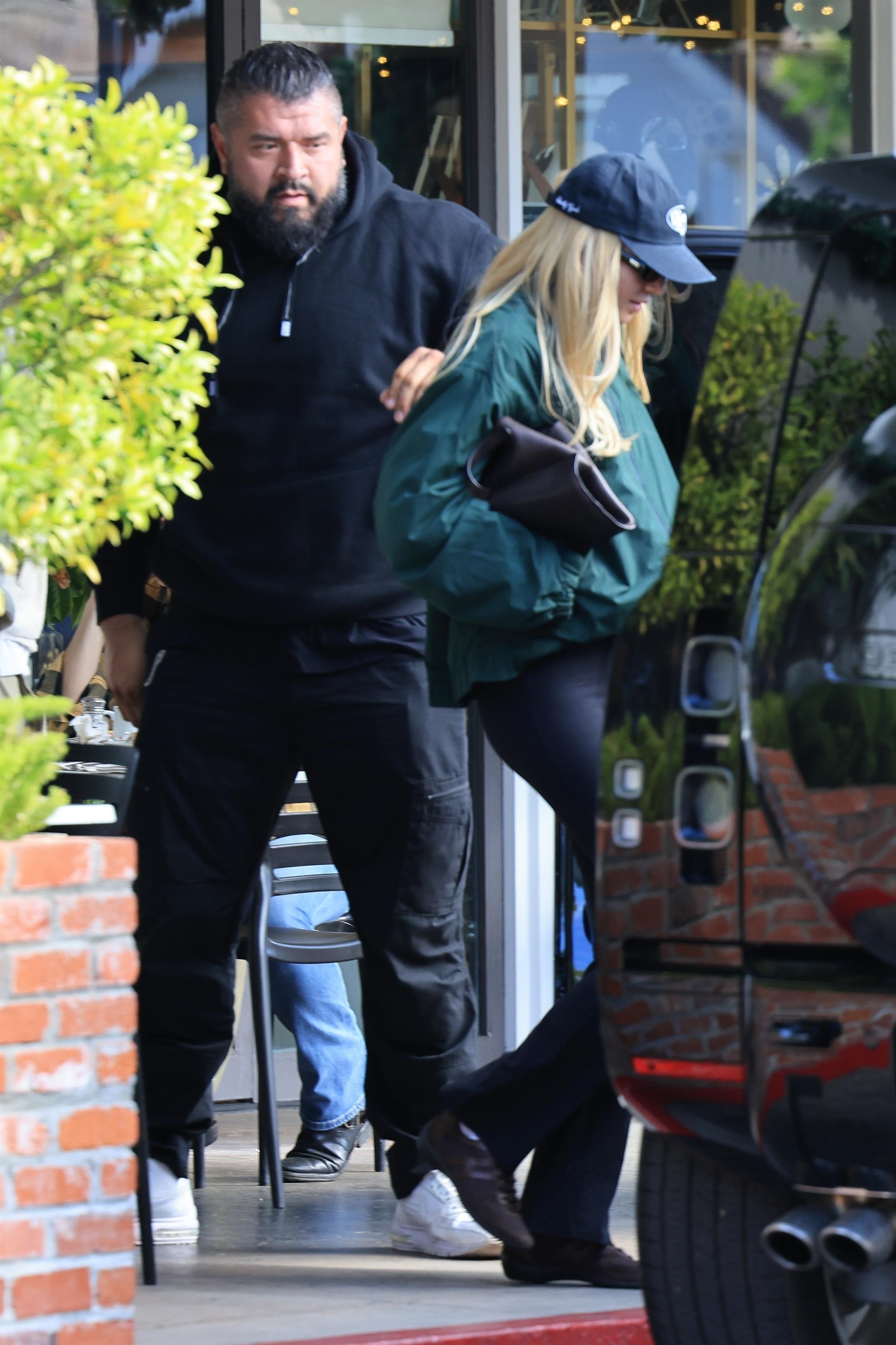 Access_Kardashian_28529.jpg