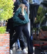 Access_Kardashian_28329.jpg