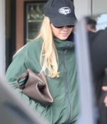 Access_Kardashian_283429.jpg