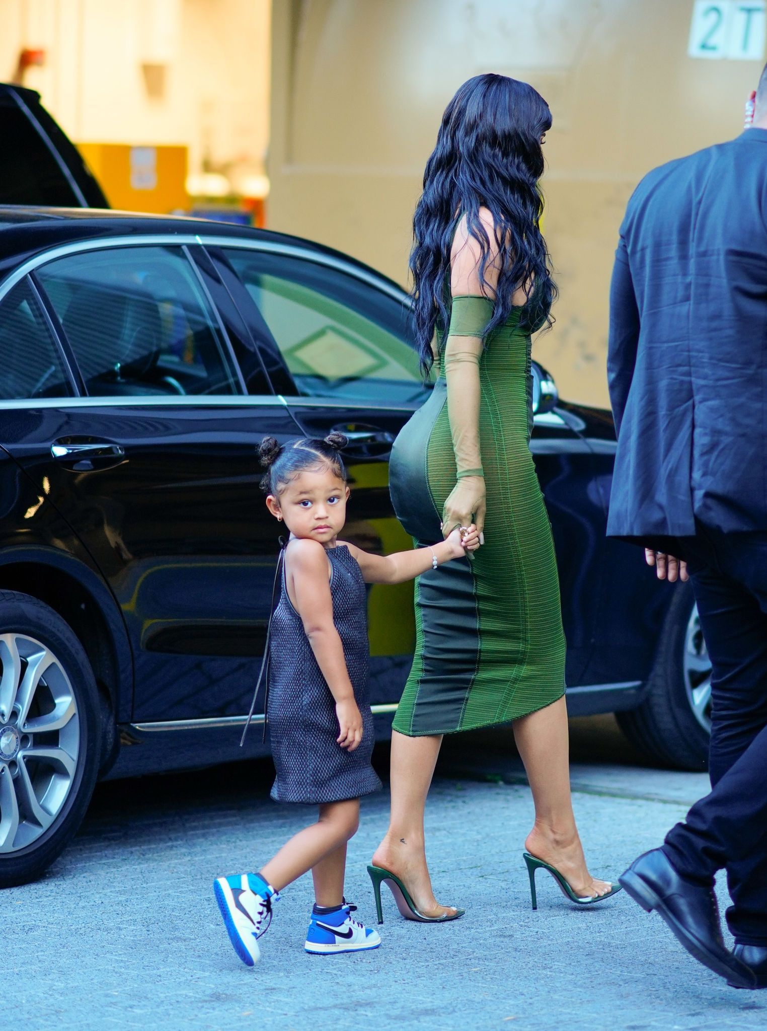 Access_Kardashian_003.jpg