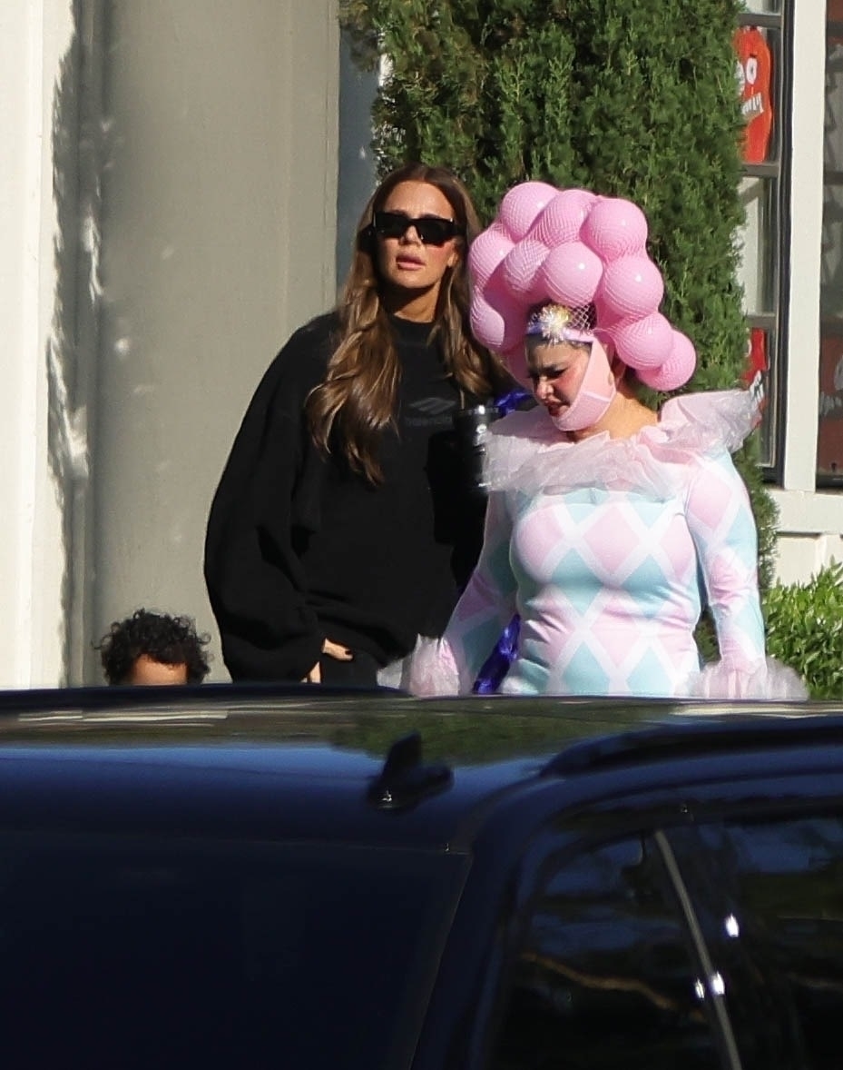 Access_Kardashian_28129.jpg